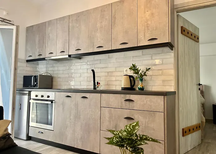 Aleria Central Apartment 2