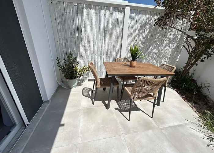 Aleria Central Apartment 2